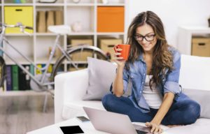 3 Small Businesses You Can Run From Your Smartphone